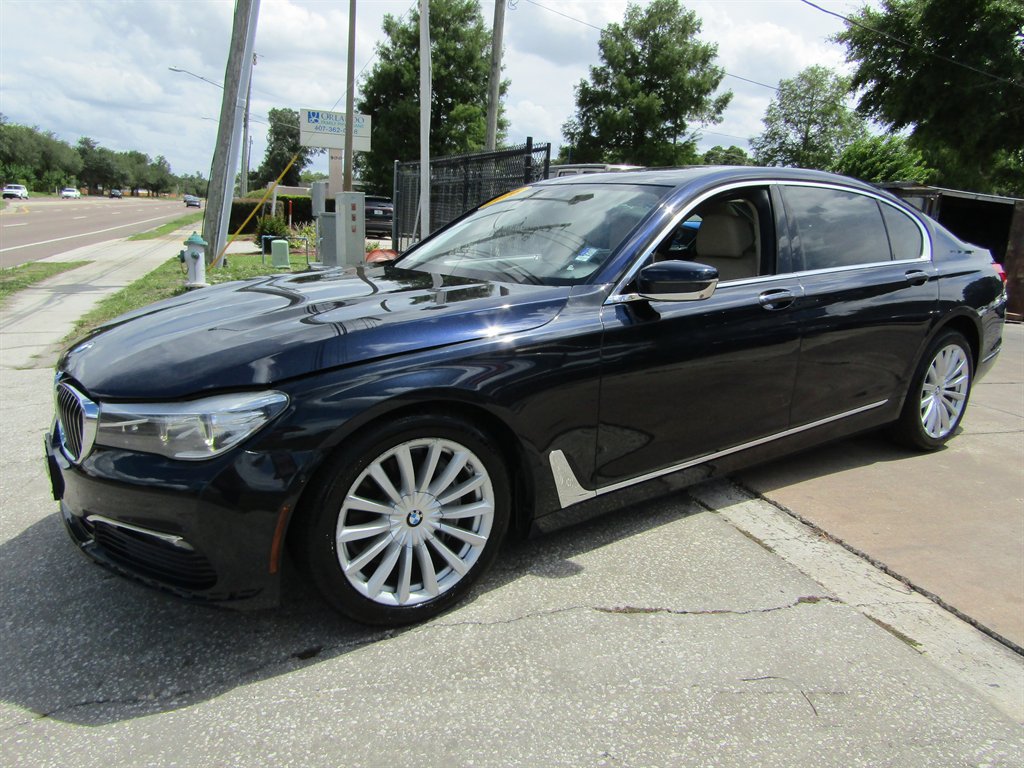 2016 BMW 7 Series 740i's photo