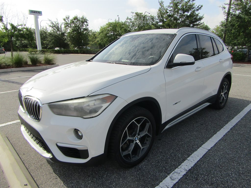 2017 BMW X1 xDrive28i's photo