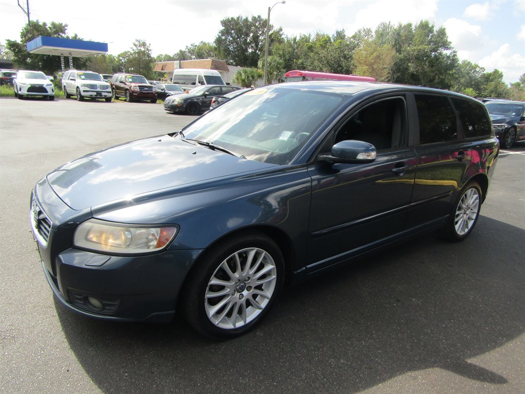 2011 Volvo V50 T5
