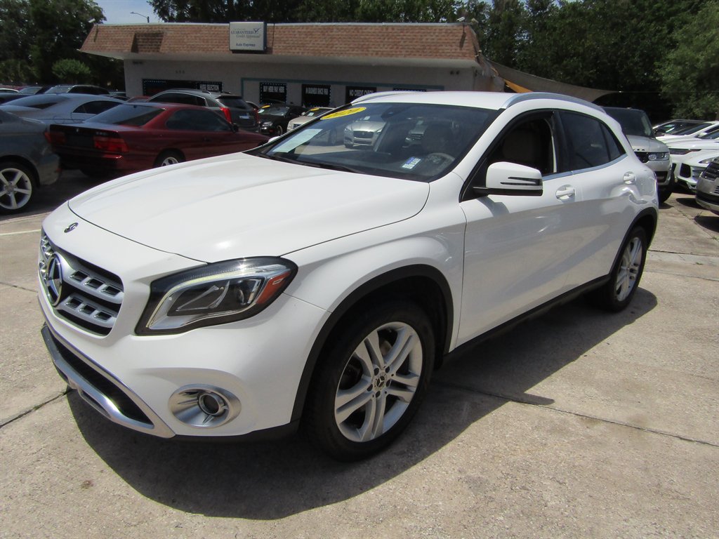 2020 Mercedes-Benz GLA GLA250 4MATIC's photo