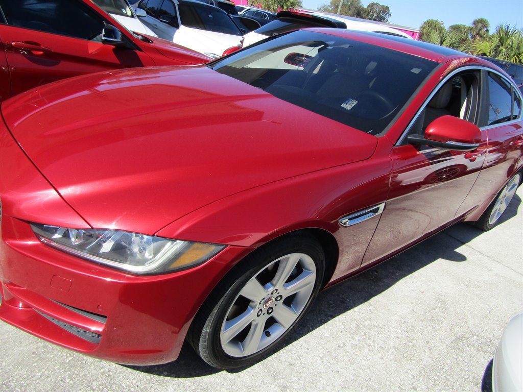 2017 Jaguar XE Prestige