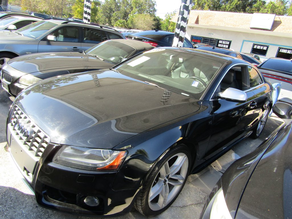 2010 Audi S5 Premium Plus's photo