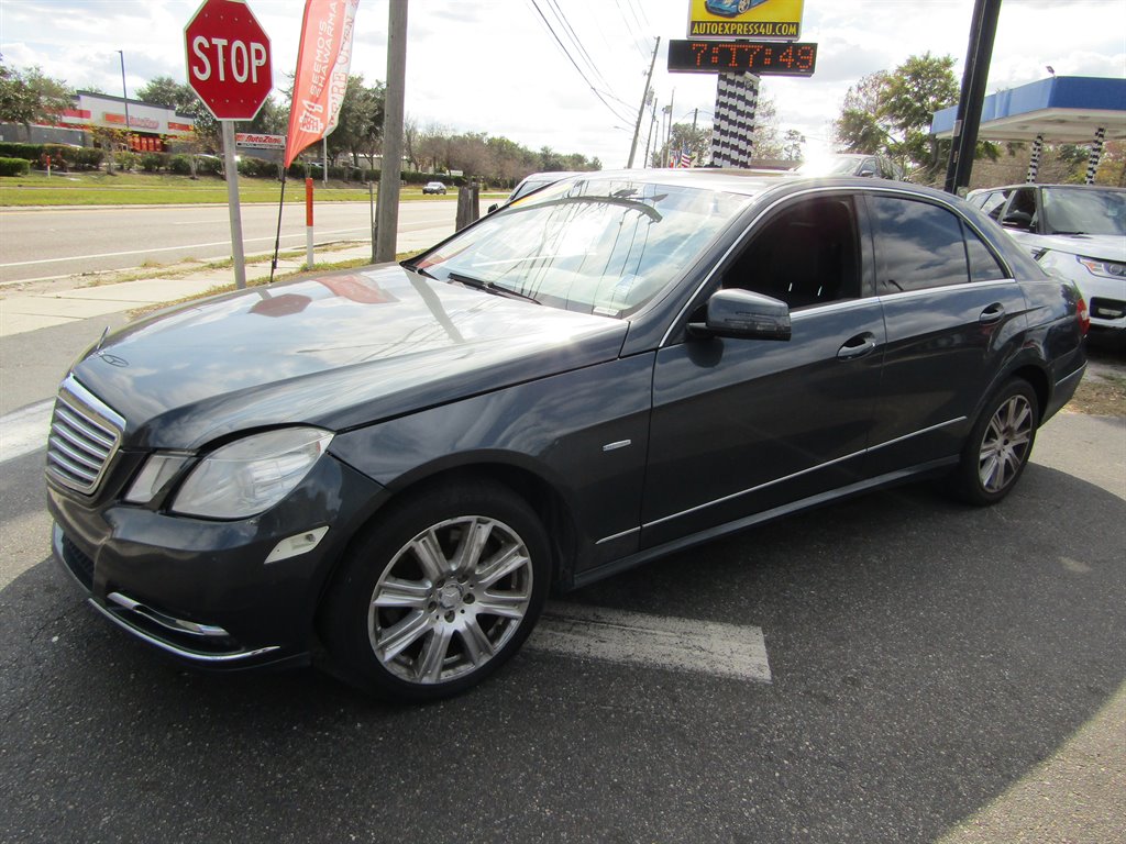 2012 Mercedes-Benz E-Class's photo