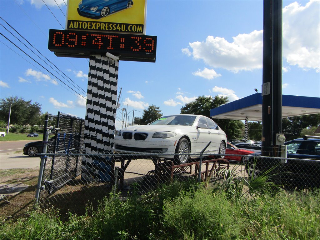 2012 BMW 5 Series 535i